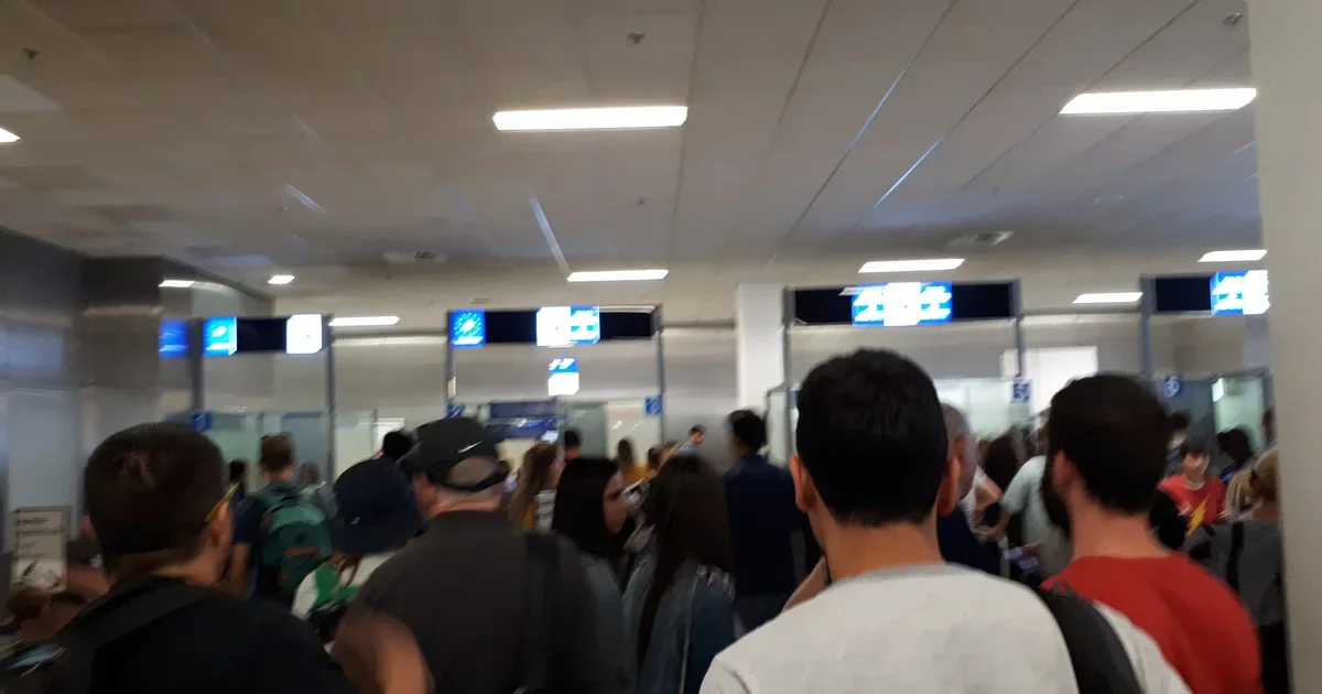 Τέλος οι παλιές μπλε ταυτότητες για ταξίδια στο εξωτερικό από σήμερα