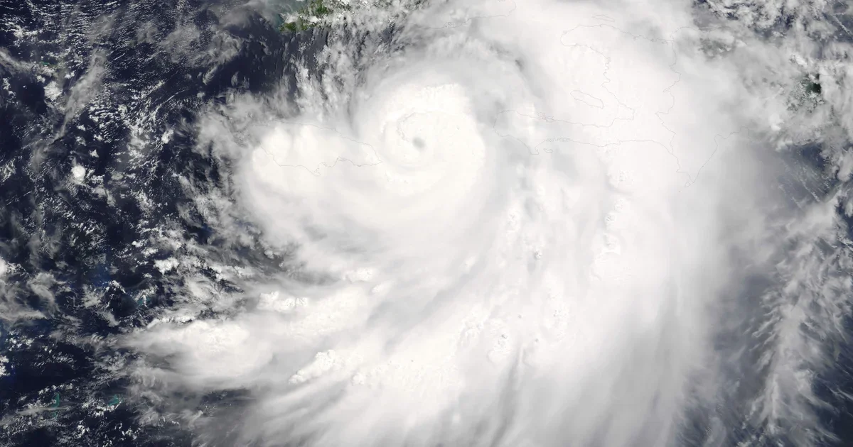 Η Google ανοίγει τον κώδικα του μοντέλου WeatherNext για πιο έγκαιρες προειδοποιήσεις τυφώνων